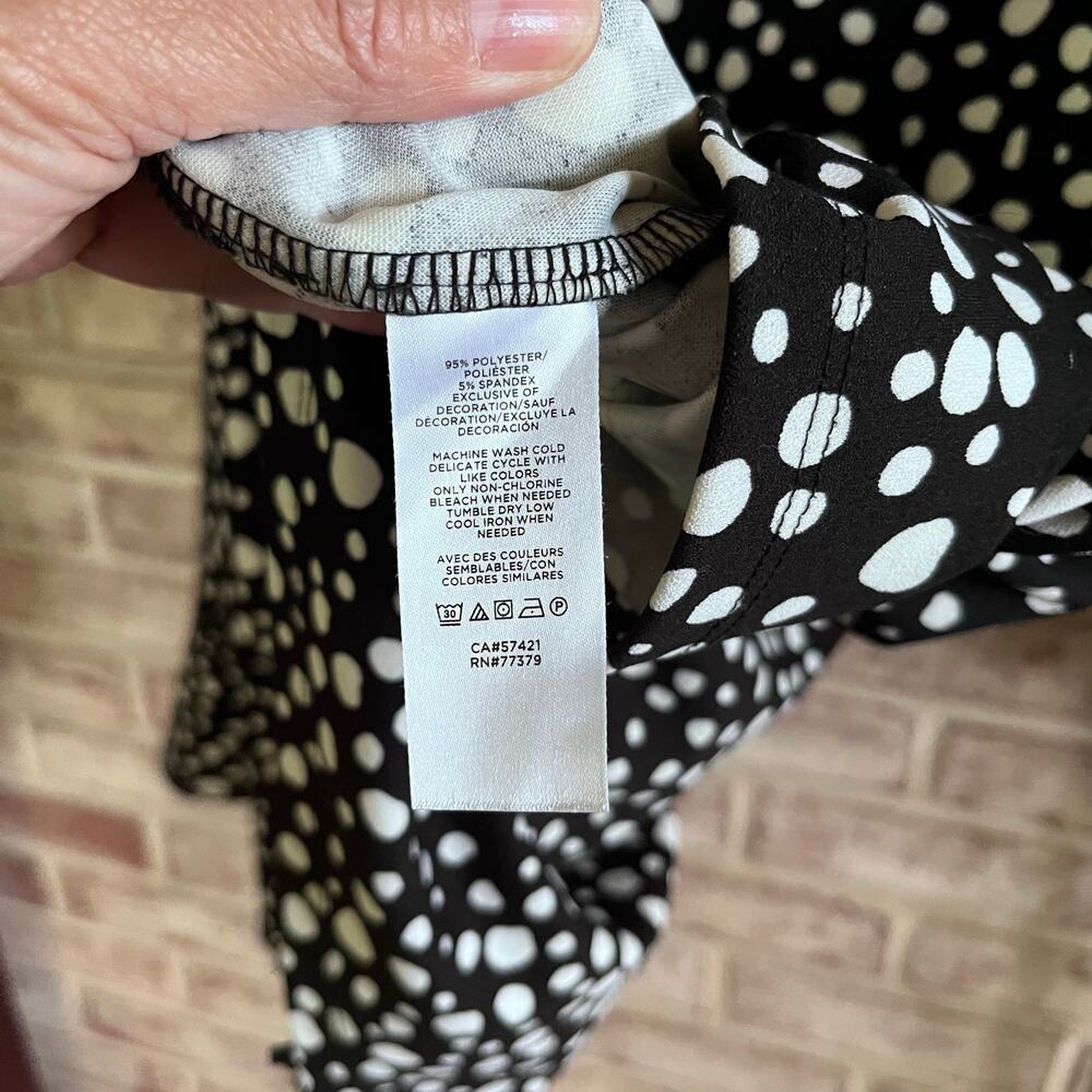 Ann Taylor Polka‎ Dot Black Long Sleeve Top with Bell Sleeves Size Medium (L448) - Picture 4 of 5